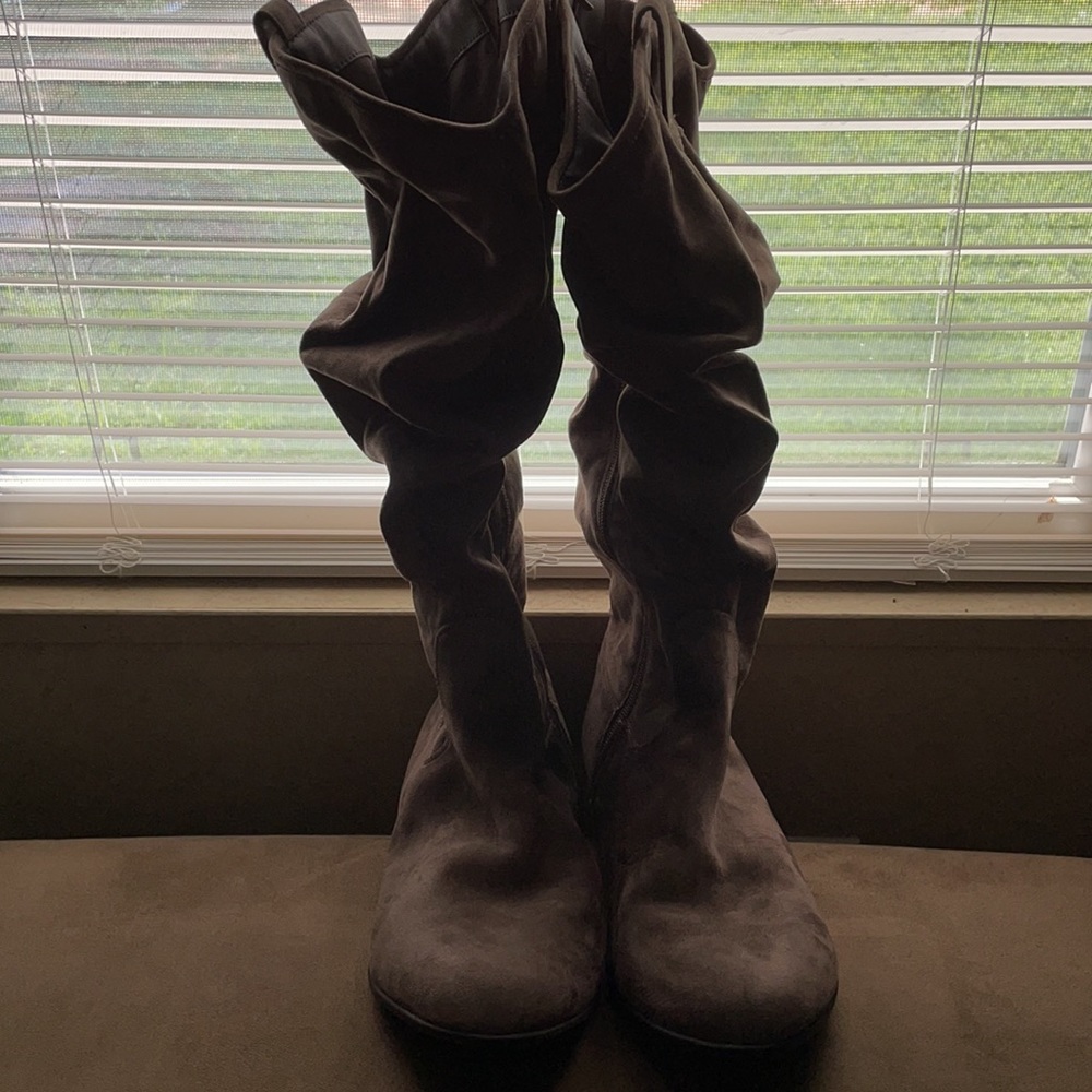 Knee high faux suede boots - Picture 2 of 7